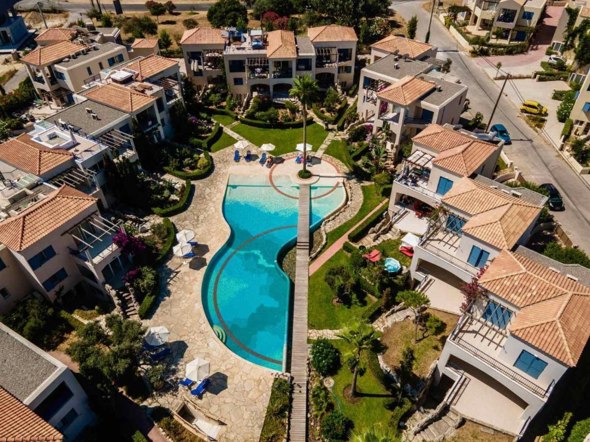 Villa Rodo Pirgos Psilonerou Bagian luar foto