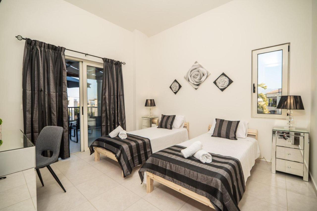 Villa Rodo Pirgos Psilonerou Bagian luar foto